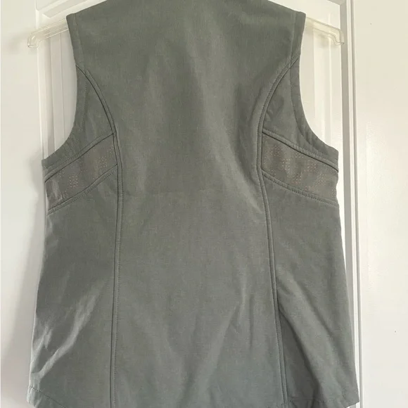 Ariat Gray Jacket with Red Lining - Picture 3 of 4